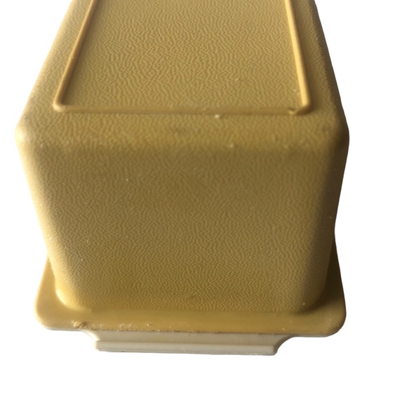 Vintage Tupperware Butter Dish Keeper Harvest Gold Top Almond Tray 636-11 - Picture 5 of 6